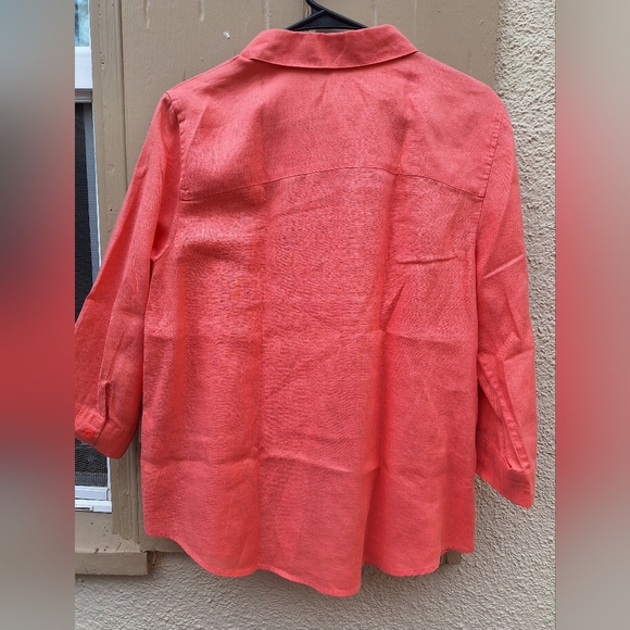 NWOT CHICO'S Non-Iron LINEN Vibrant Coral Button-Up Shirt - Picture 3 of 5